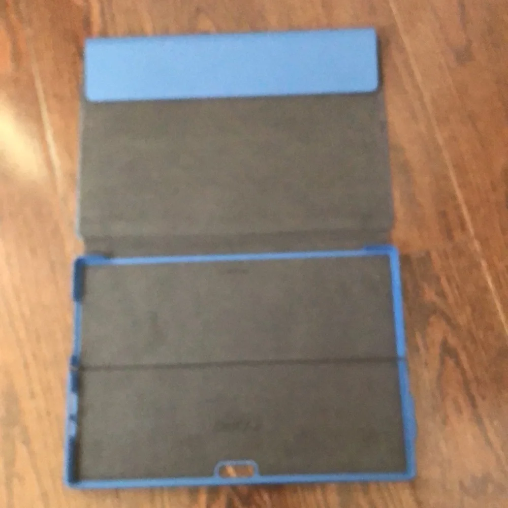 Incipio Microsoft Surface hard shell tablet case. Blue. Excellent condition.